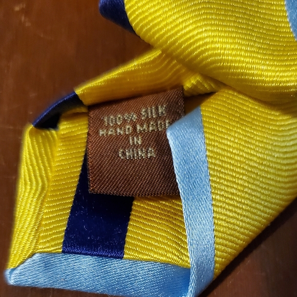 Tasso Elba Silk Diagonal Striped Tie NWOT - Picture 6 of 10